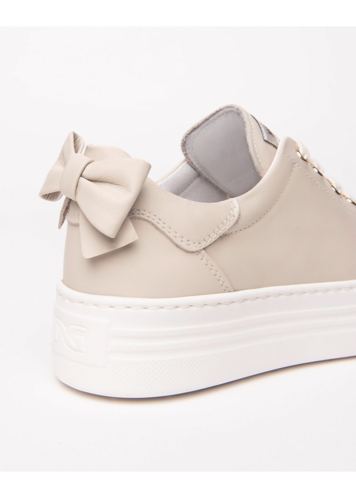 NeroGiardini | Bow Back Trainers