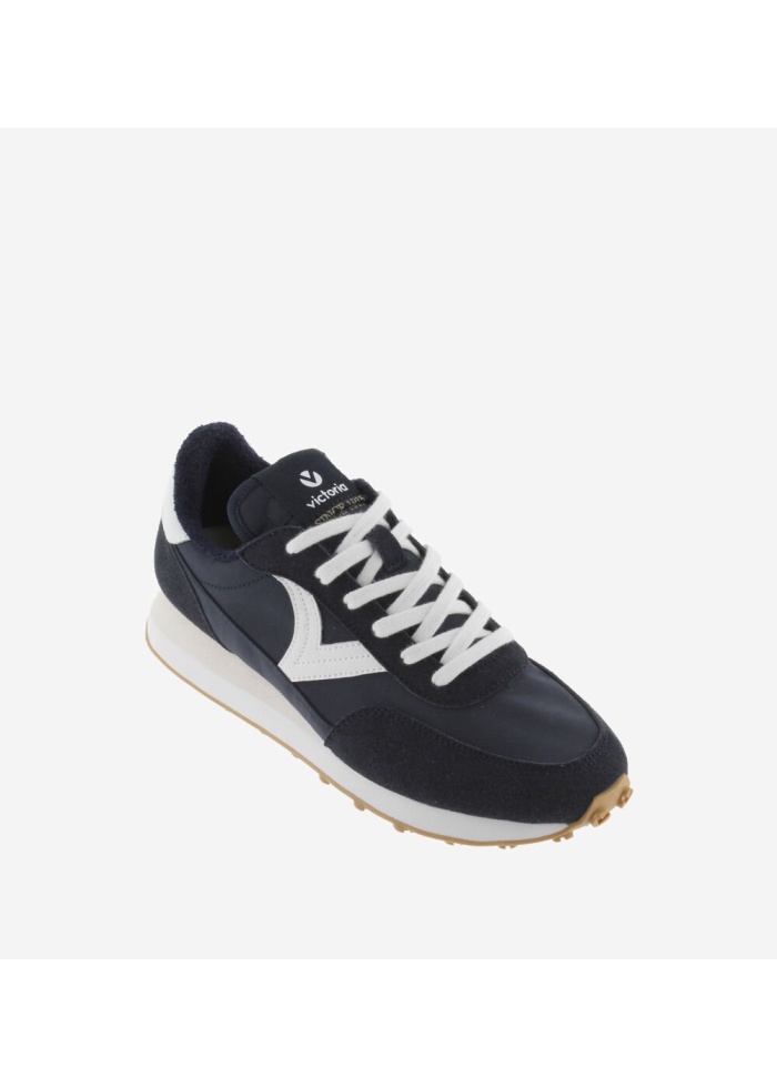 Victoria | Astro Trainers