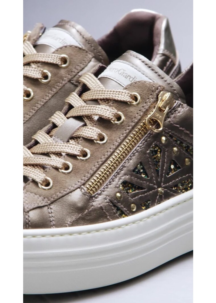 NeroGiardini | Jewel Platform Trainer