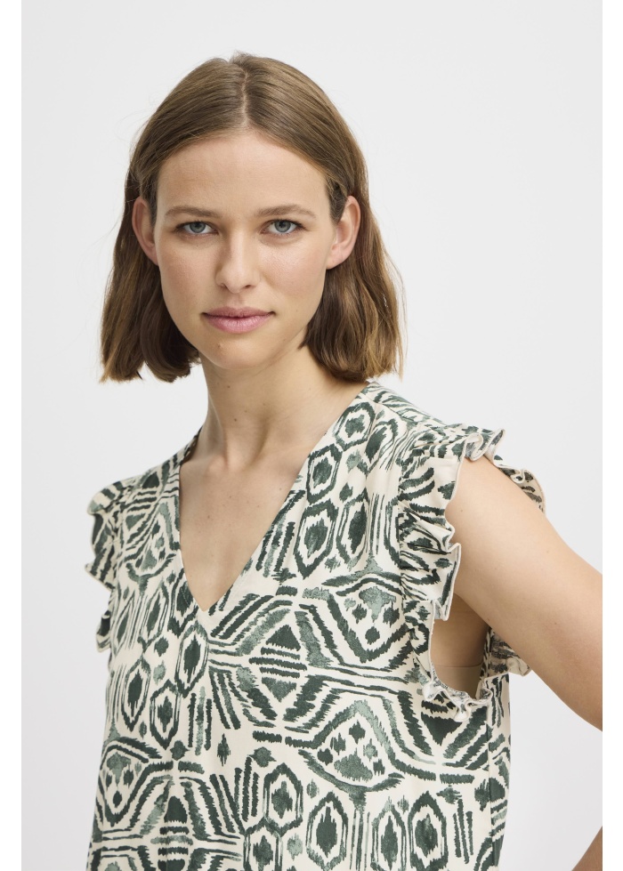 b.young | ByMmjoella Top