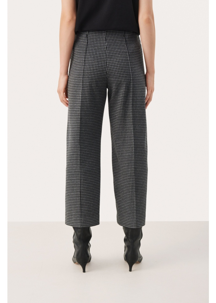 Part Two | Illisan Trousers