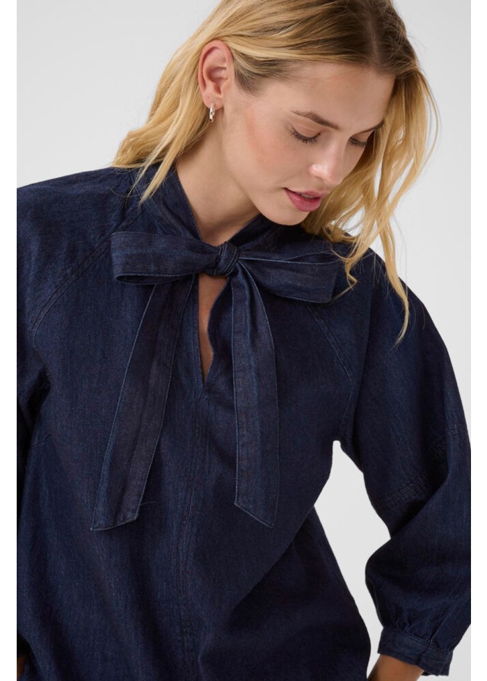 Part Two | Sassi Blouse