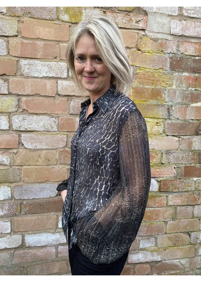 Blank | Abstract shirt