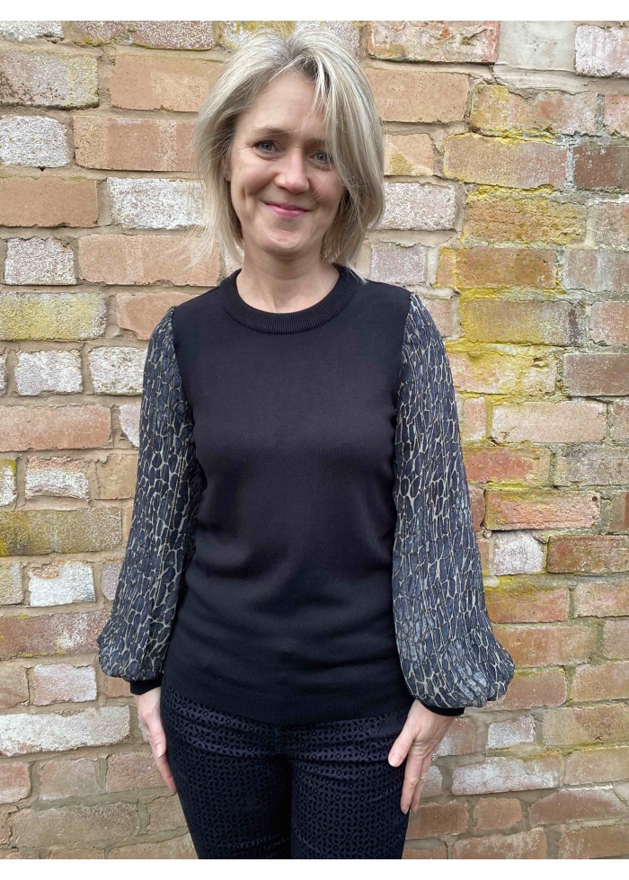 Blank | Black jumper with chiffon sleeves