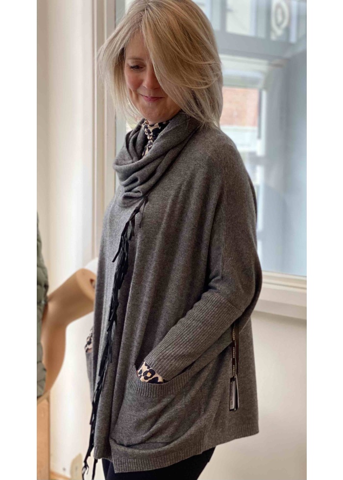 Repeat | Tassel trim Jumper