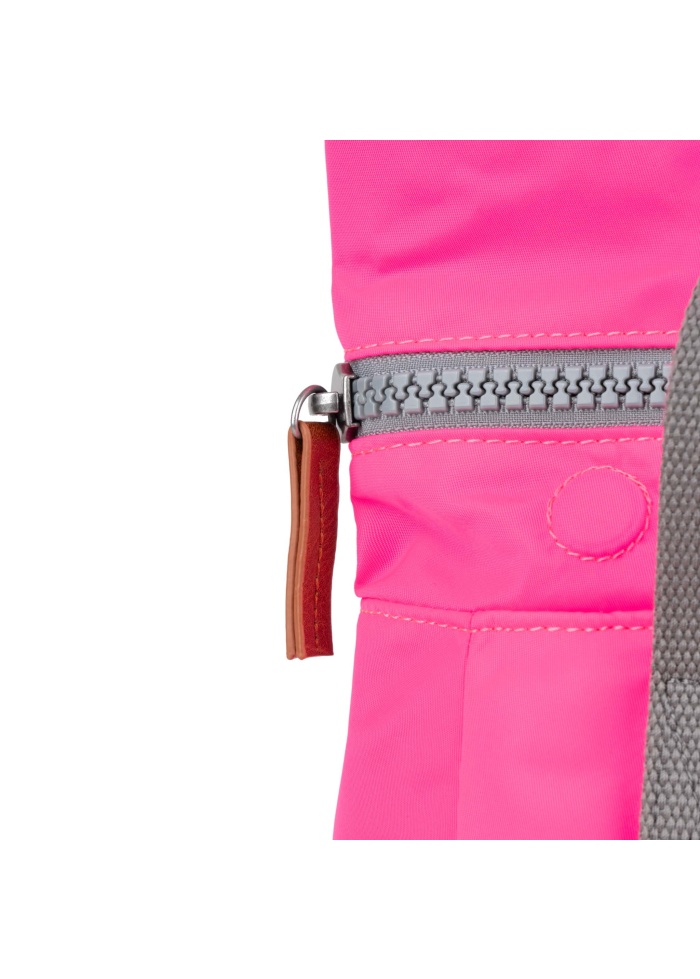 Roka | Canfield Small Rucksack Neon Pink