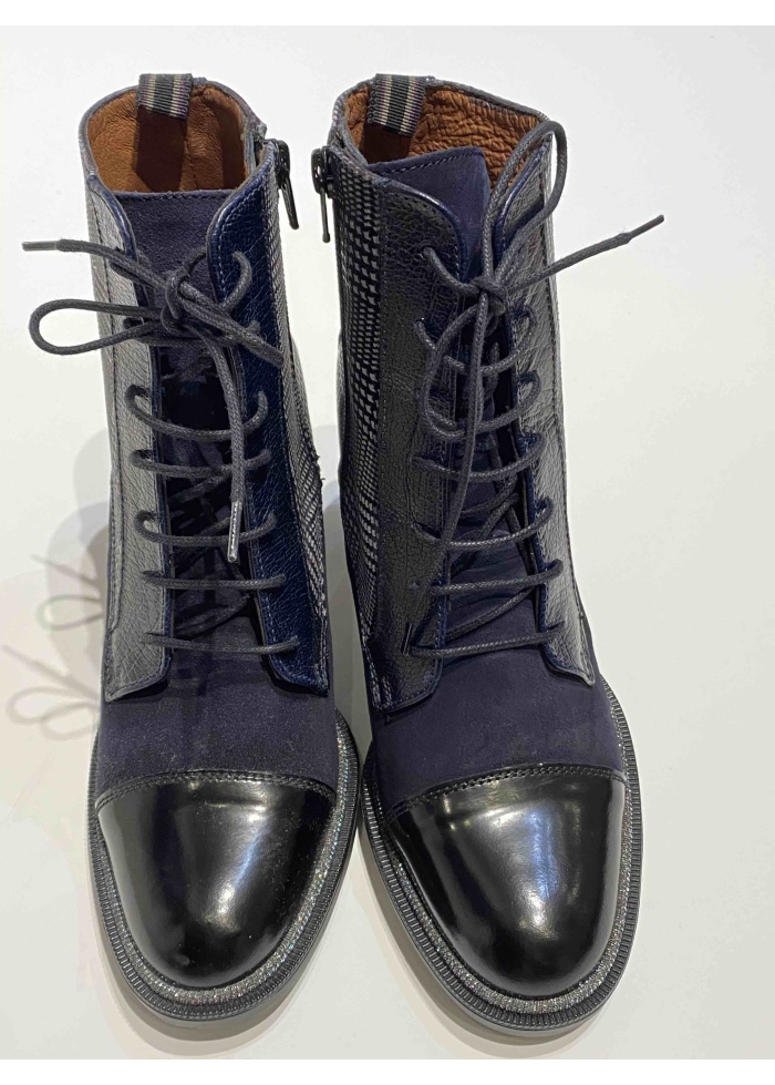 Hispanitas | Navy Heeled Ankle Boot