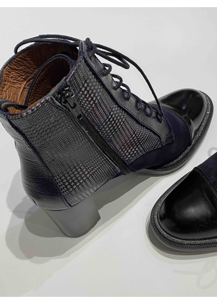 Hispanitas | Navy Heeled Ankle Boot