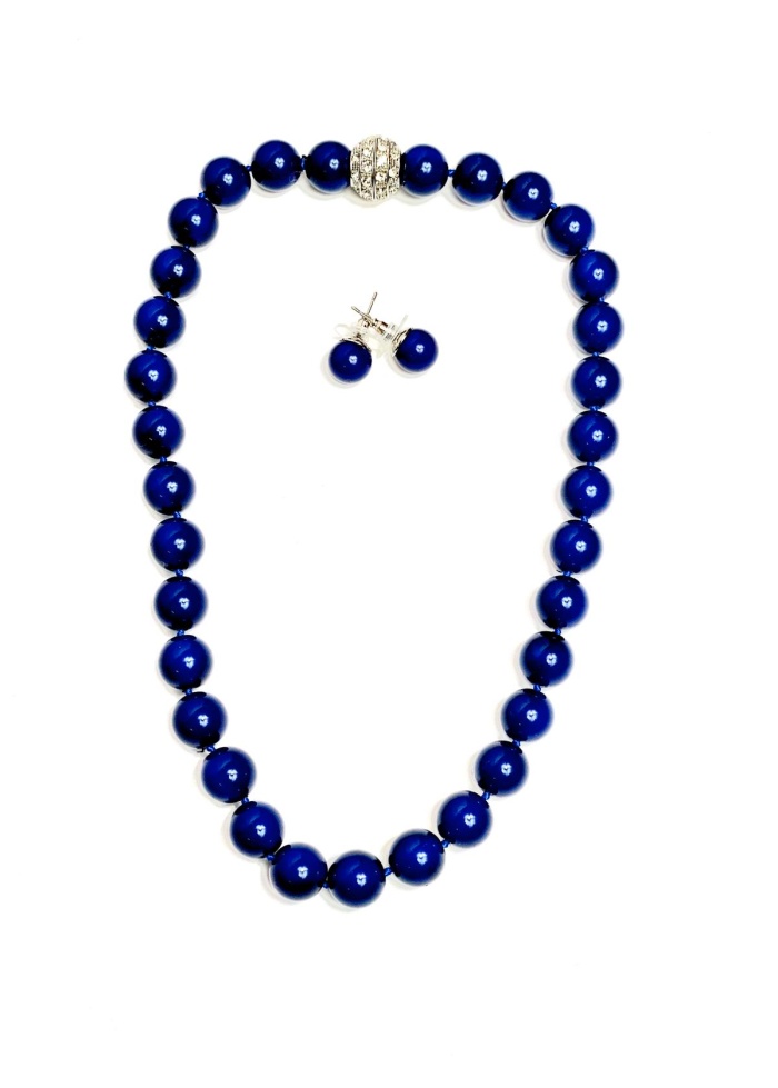 Pearl effect earrings