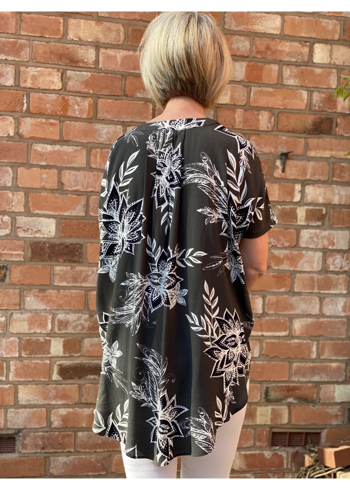 Foil | Ghosts of the Past Top