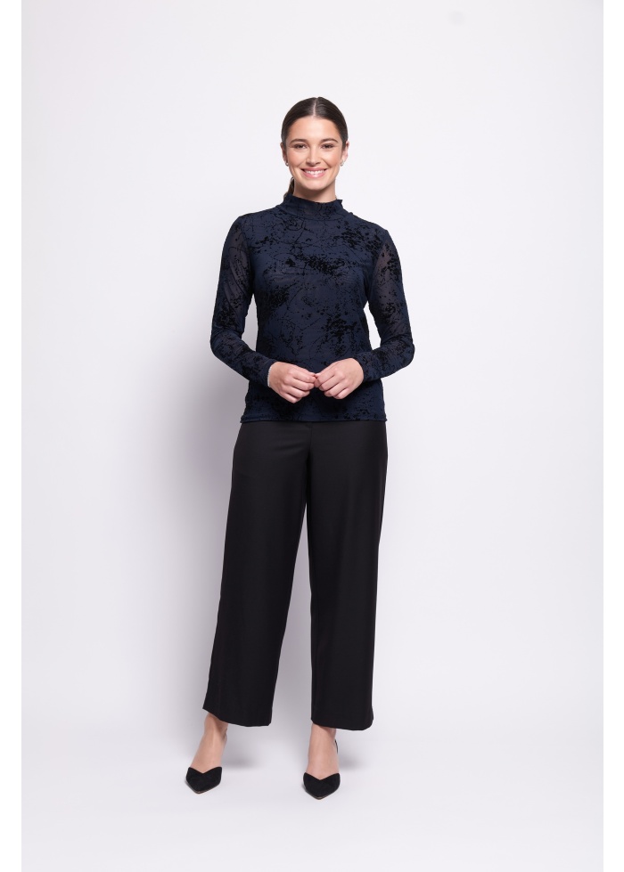 Foil | International Velvet Top