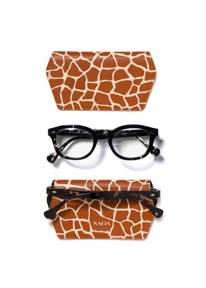 NAOA | Apple Leather Slim Glasses Case Giraffe