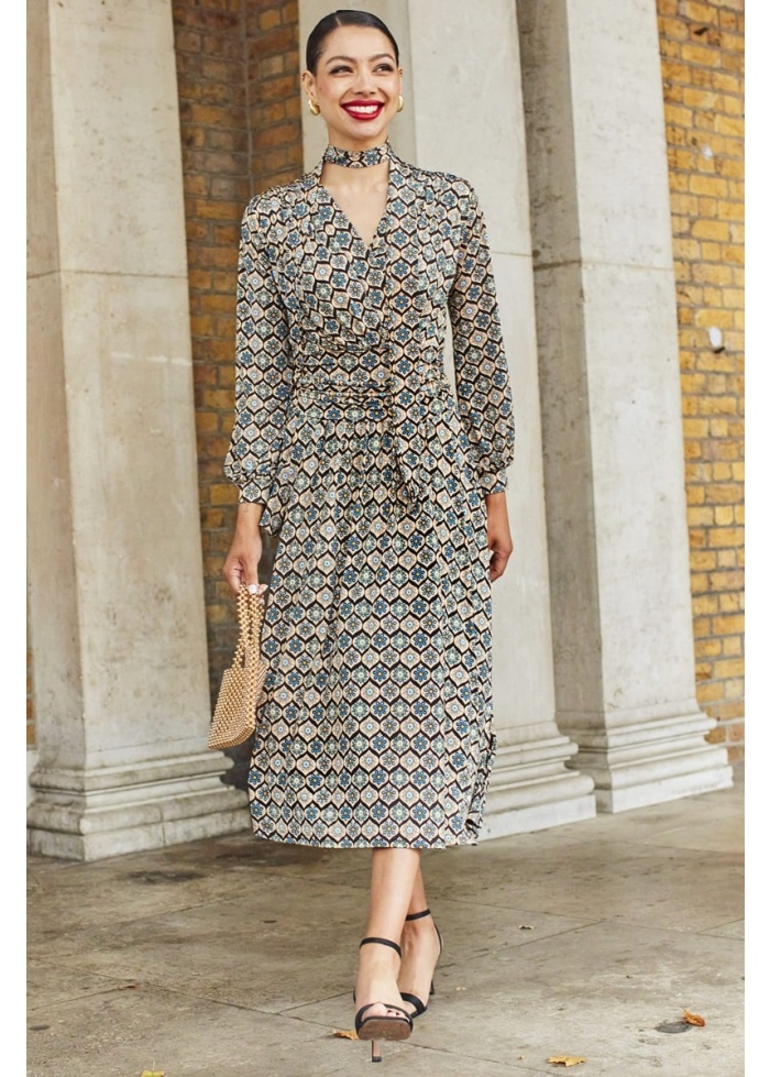 Onjenu | Sharon Altair Black Midi Dress