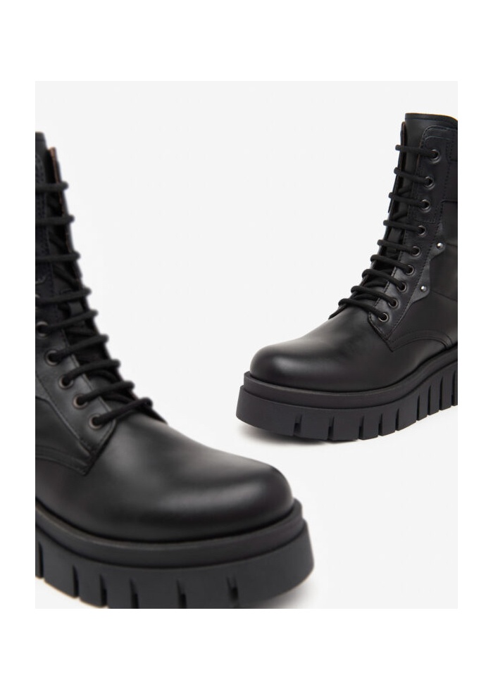 NeroGiardini | Lace-Up Black Boots