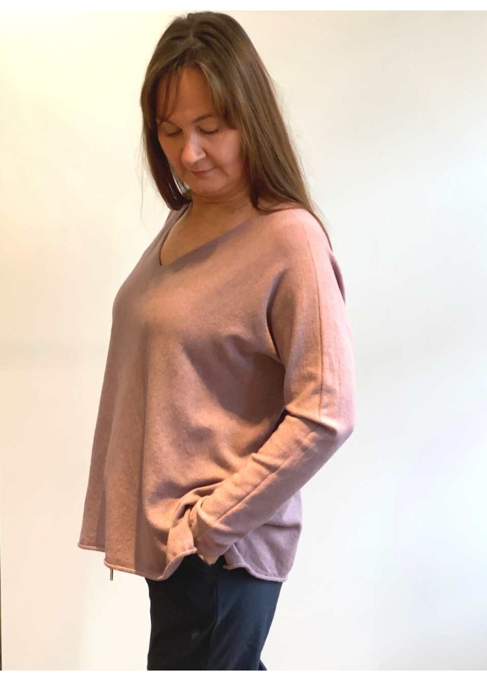 Lulu | Pink V-Neck Jumper